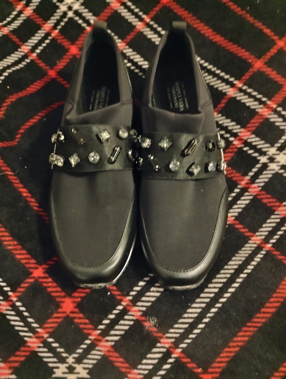 Women's Like New Sleek Black Embellished Vera Wang Sneakers U.S. Size 10